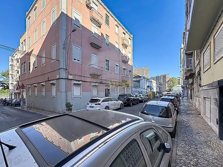 main-listing-picture-0