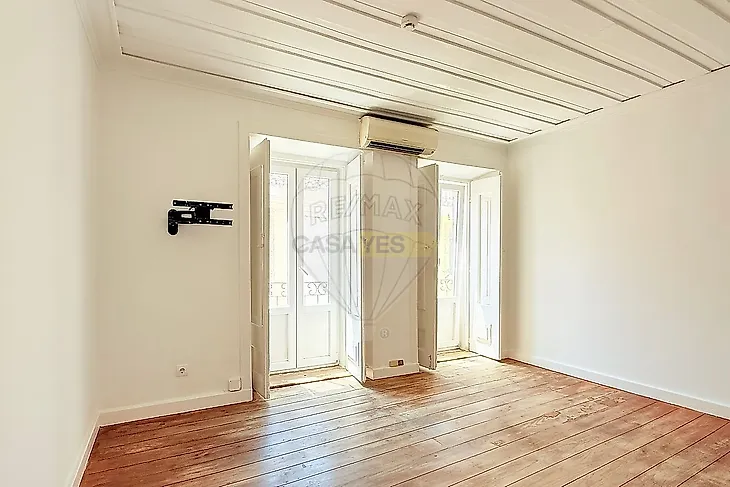 main-listing-picture-0