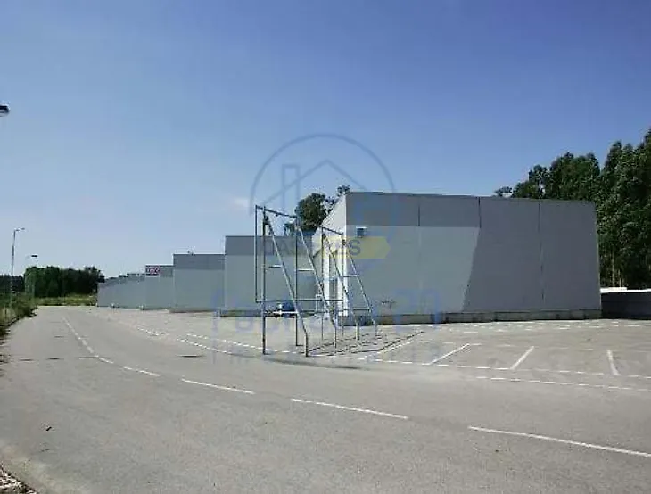 main-listing-picture-0