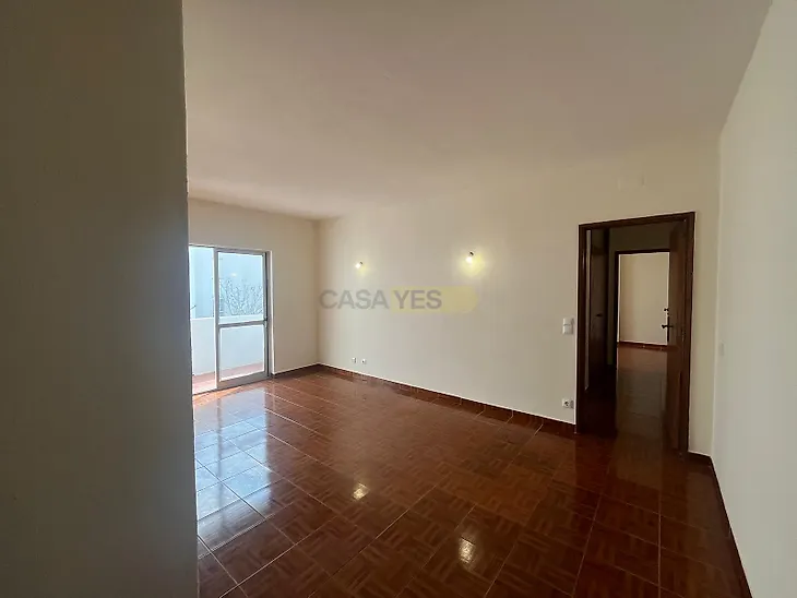 main-listing-picture-0
