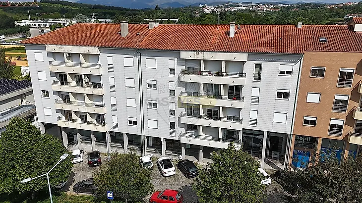 main-listing-picture-0