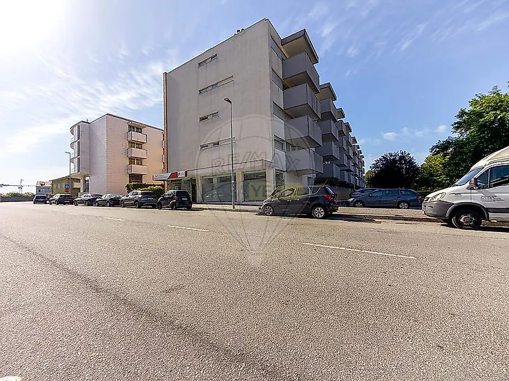 main-listing-picture-0