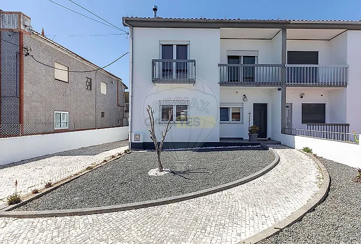 main-listing-picture-0