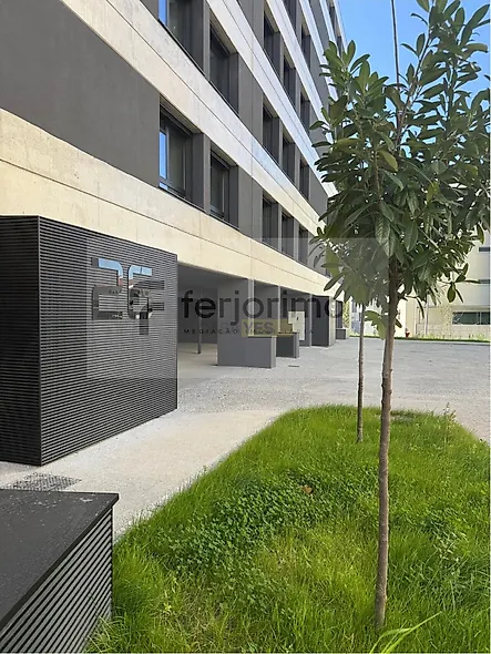 main-listing-picture-0