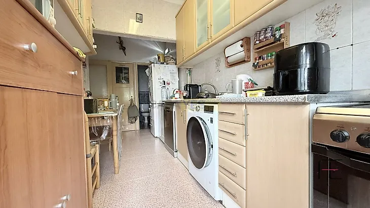 main-listing-picture-0