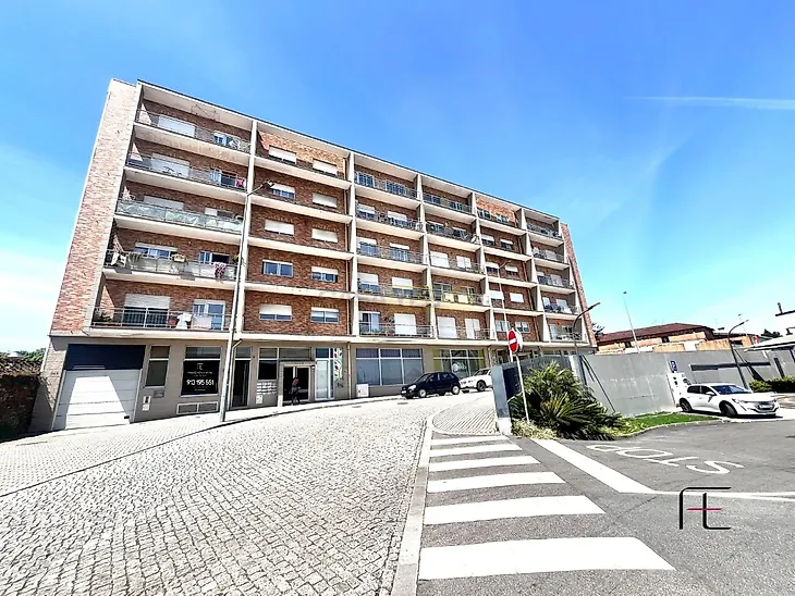 main-listing-picture-0