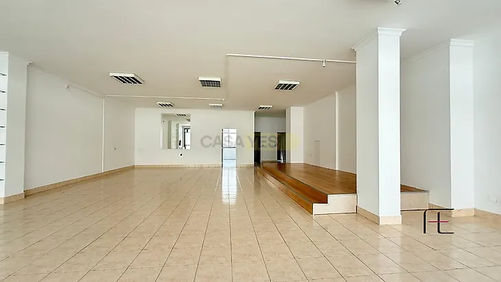 main-listing-picture-0