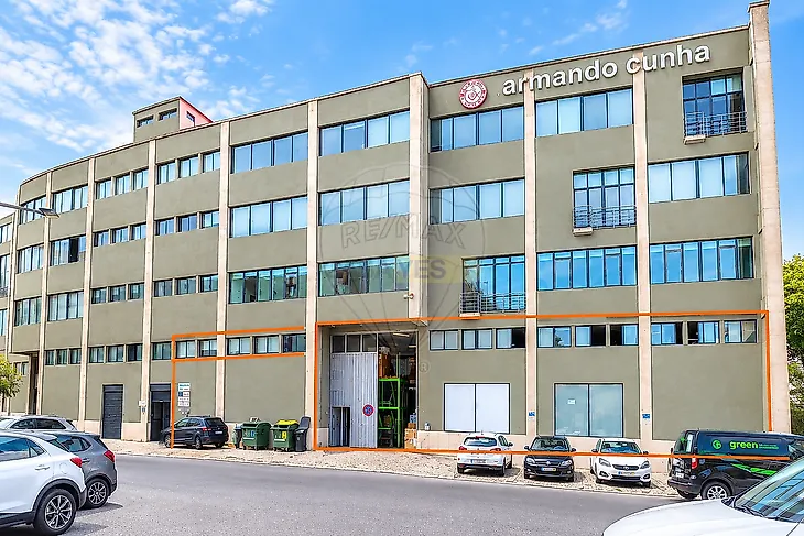main-listing-picture-0