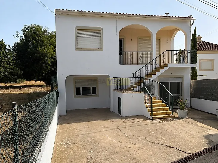 main-listing-picture-0