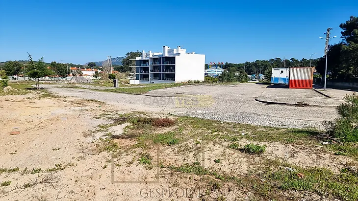 main-listing-picture-0