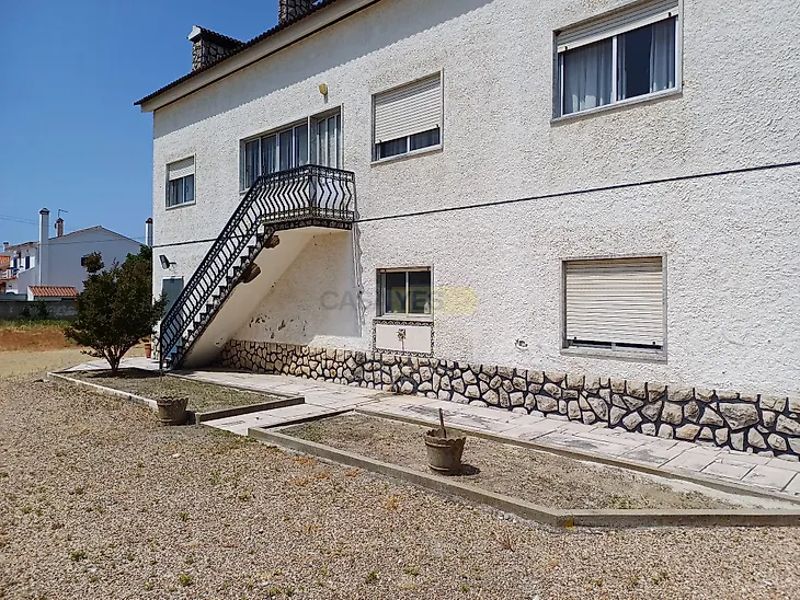 main-listing-picture-0