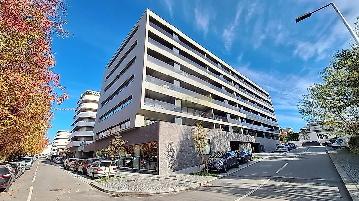 main-listing-picture-0