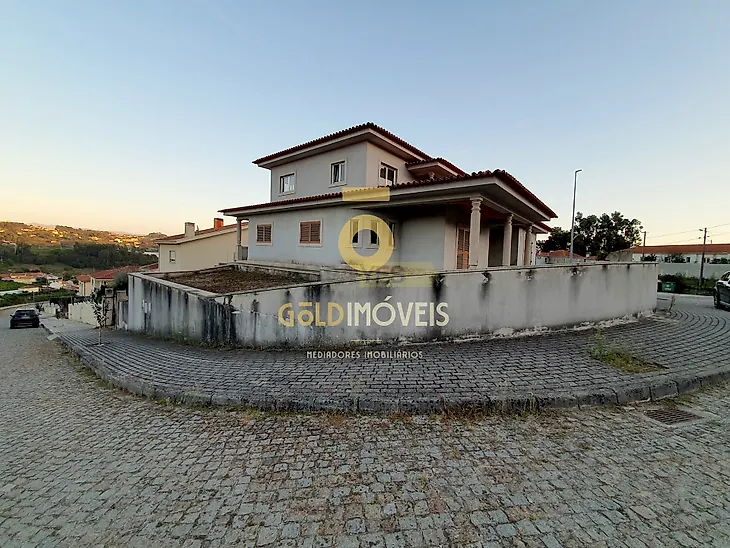 main-listing-picture-0