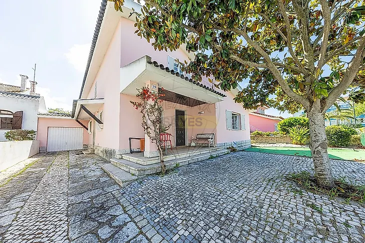 main-listing-picture-0