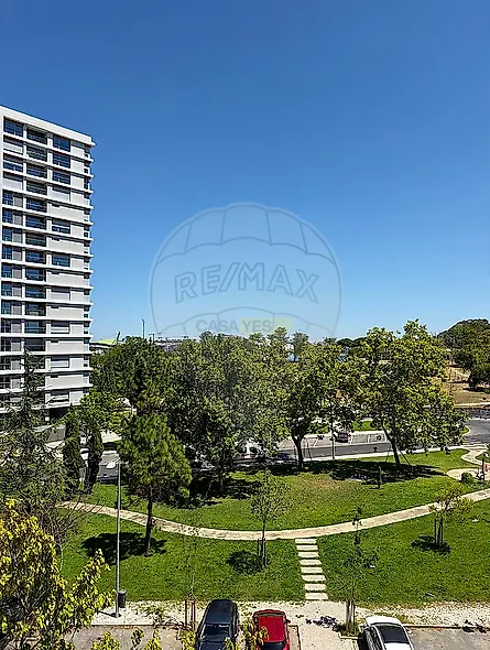 main-listing-picture-0