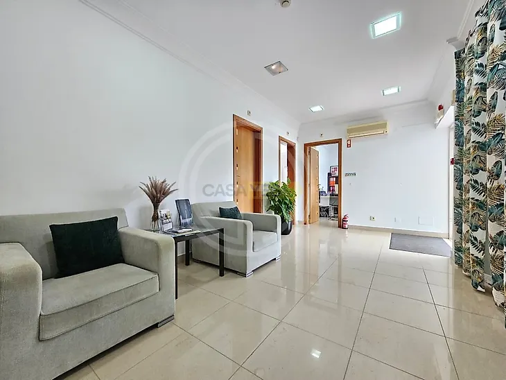main-listing-picture-0
