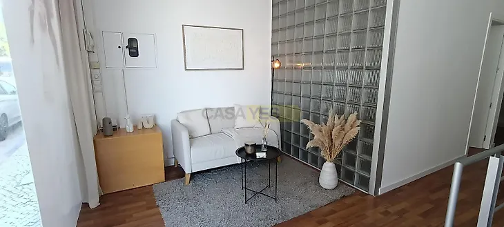 main-listing-picture-0