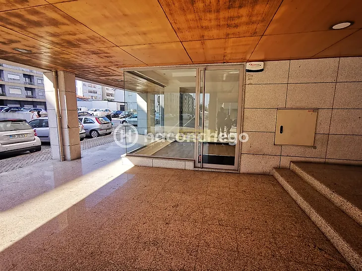 main-listing-picture-0