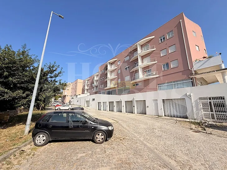 main-listing-picture-0