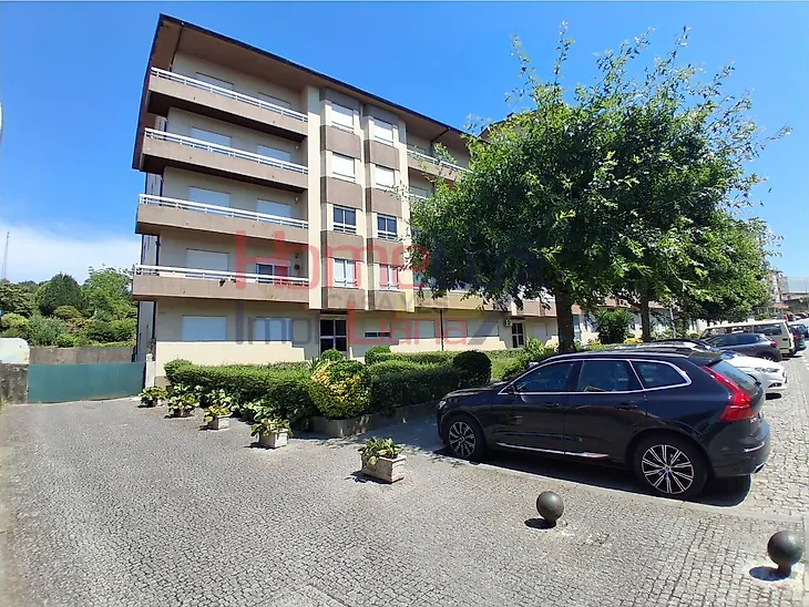 main-listing-picture-0