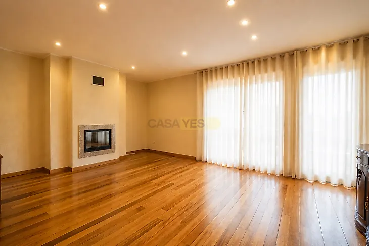 main-listing-picture-0