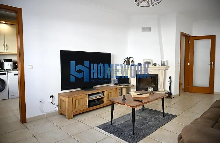 main-listing-picture-0