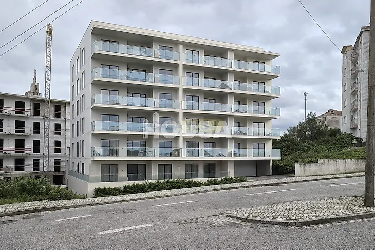 main-listing-picture-0