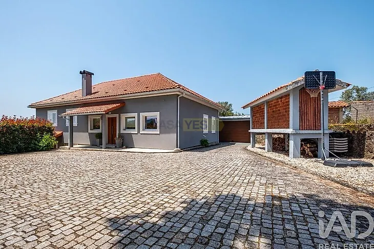 main-listing-picture-0