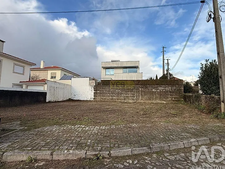 main-listing-picture-0