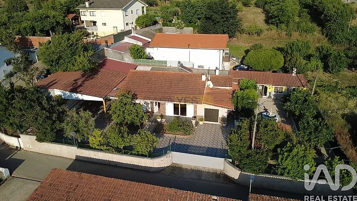 main-listing-picture-0