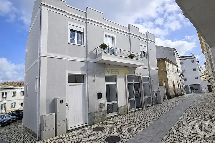 main-listing-picture-0