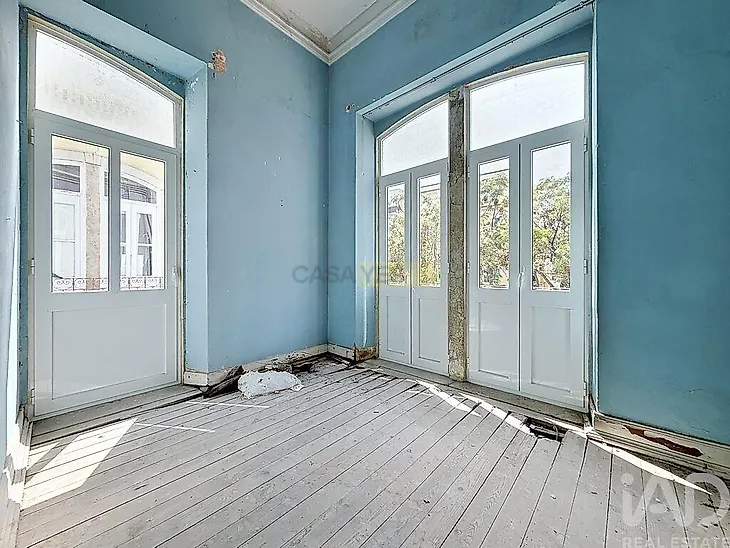 main-listing-picture-0