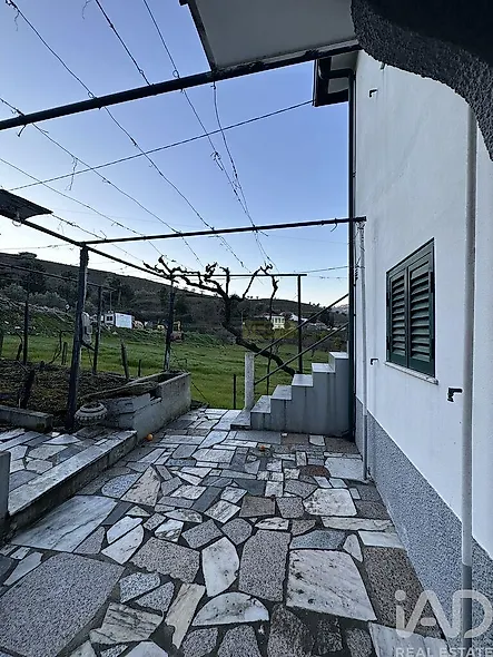 main-listing-picture-0