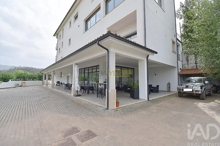 main-listing-picture-0