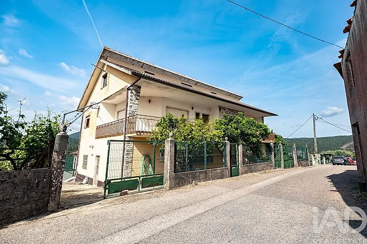 main-listing-picture-0
