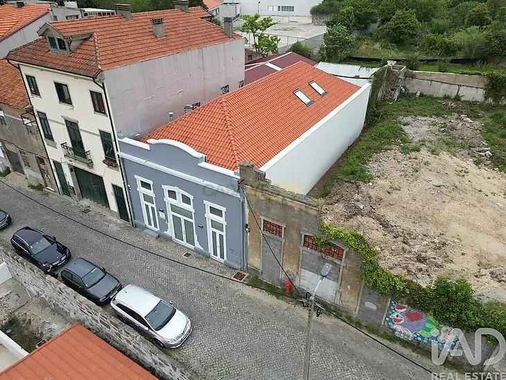 main-listing-picture-0