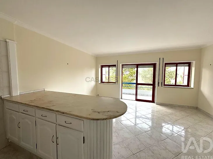 main-listing-picture-0