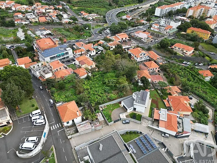 main-listing-picture-0