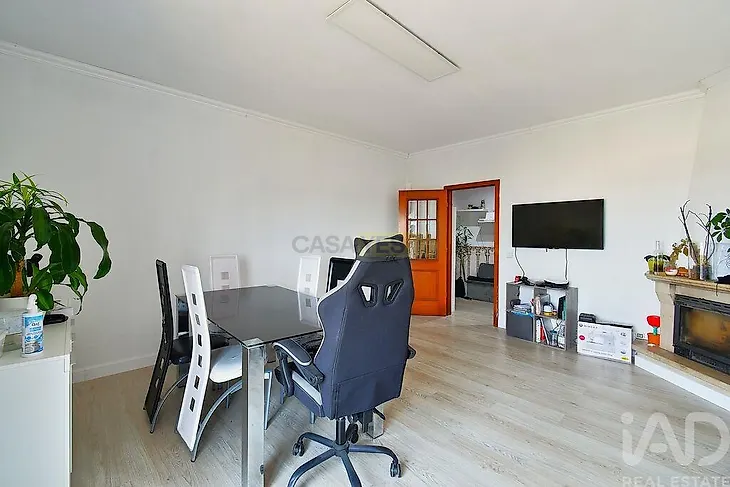 main-listing-picture-0