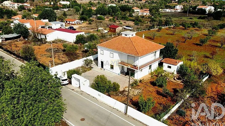 main-listing-picture-0