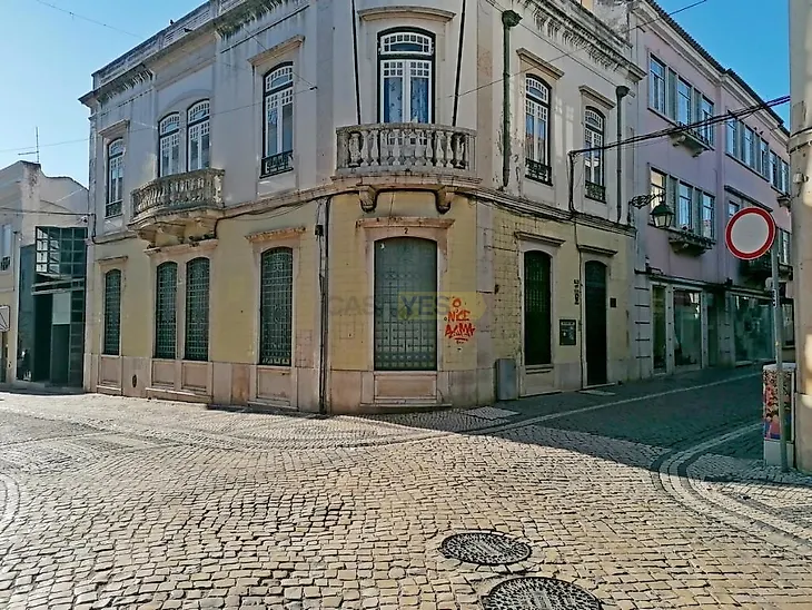 main-listing-picture-0