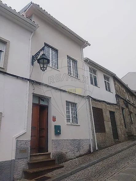 main-listing-picture-0