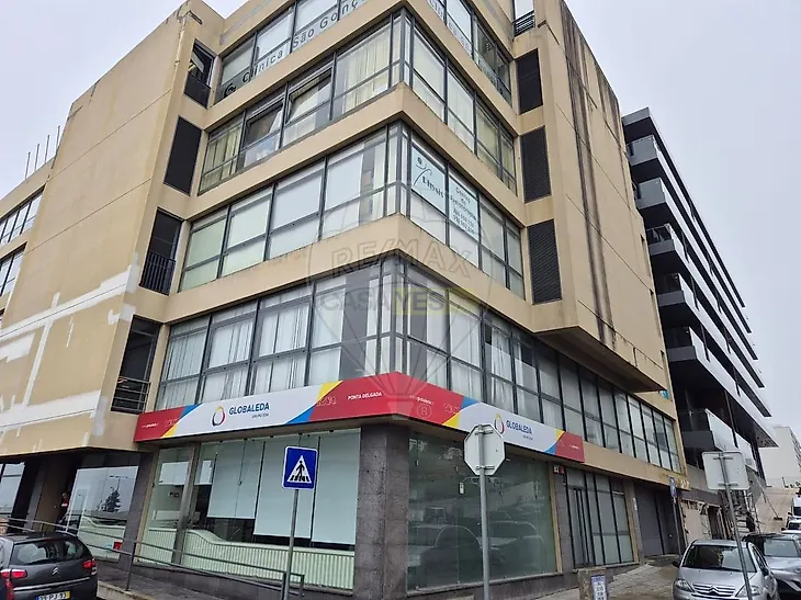 main-listing-picture-0