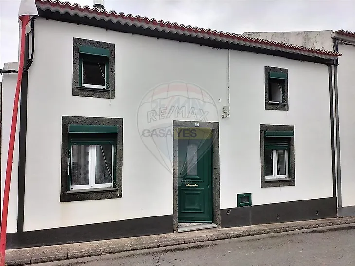main-listing-picture-0