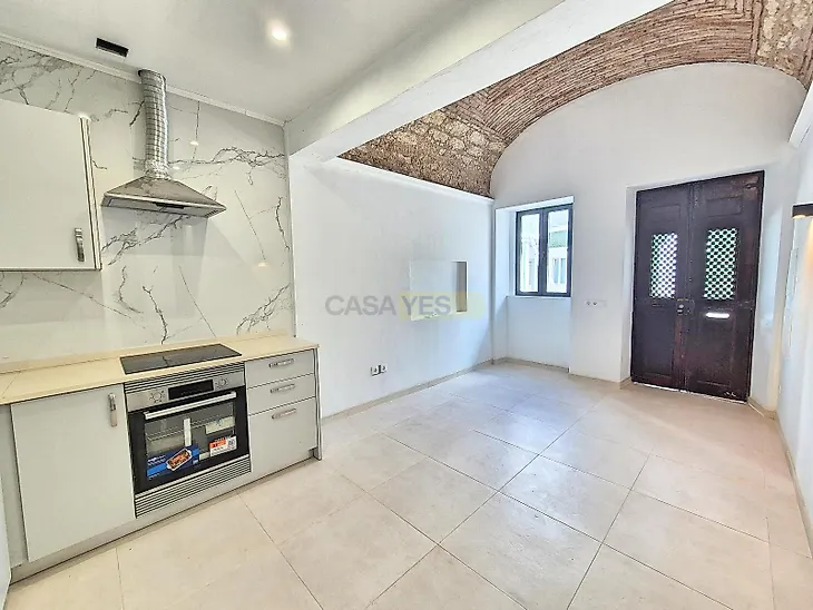 main-listing-picture-0