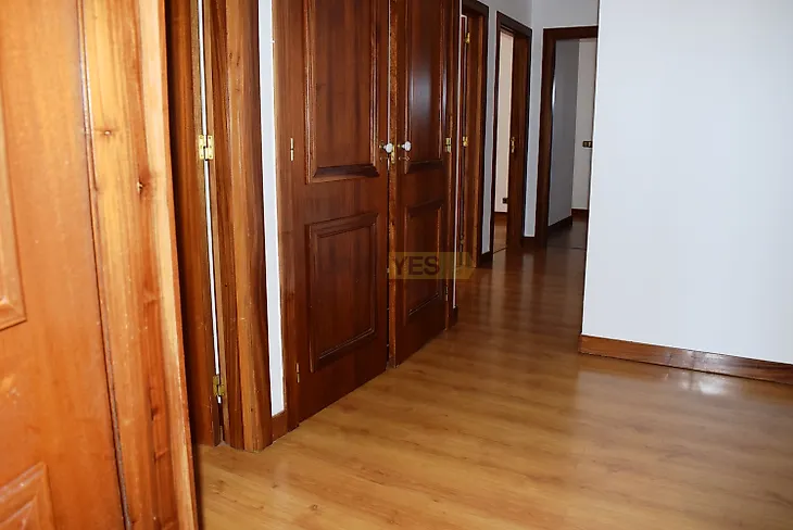main-listing-picture-0