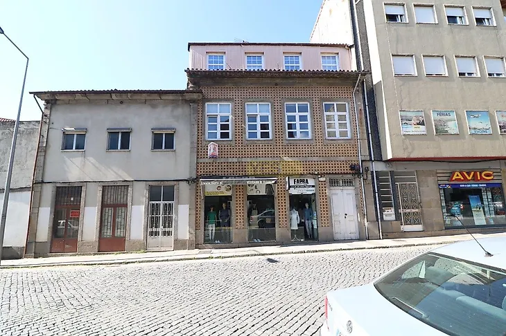 main-listing-picture-0