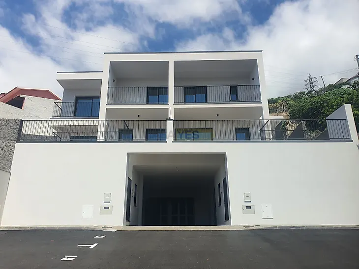 main-listing-picture-0