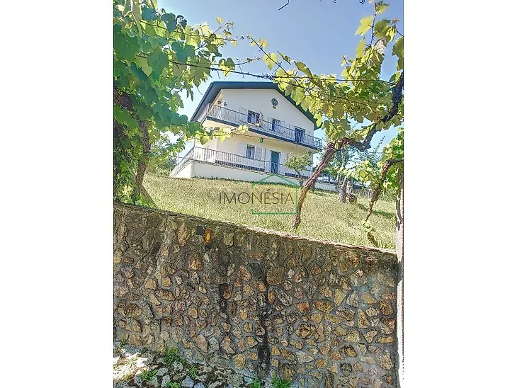 main-listing-picture-0