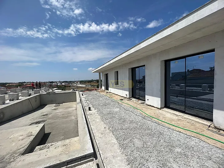 main-listing-picture-0